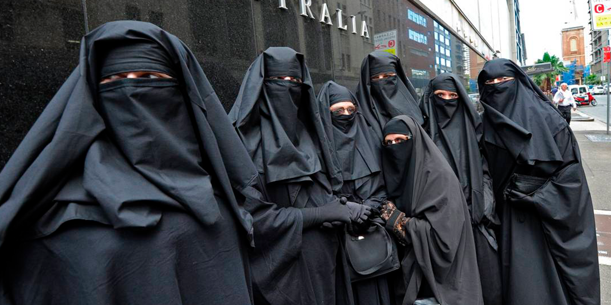 Leia mais sobre o artigo Itália segue Portugal e deve proibir uso de Burca